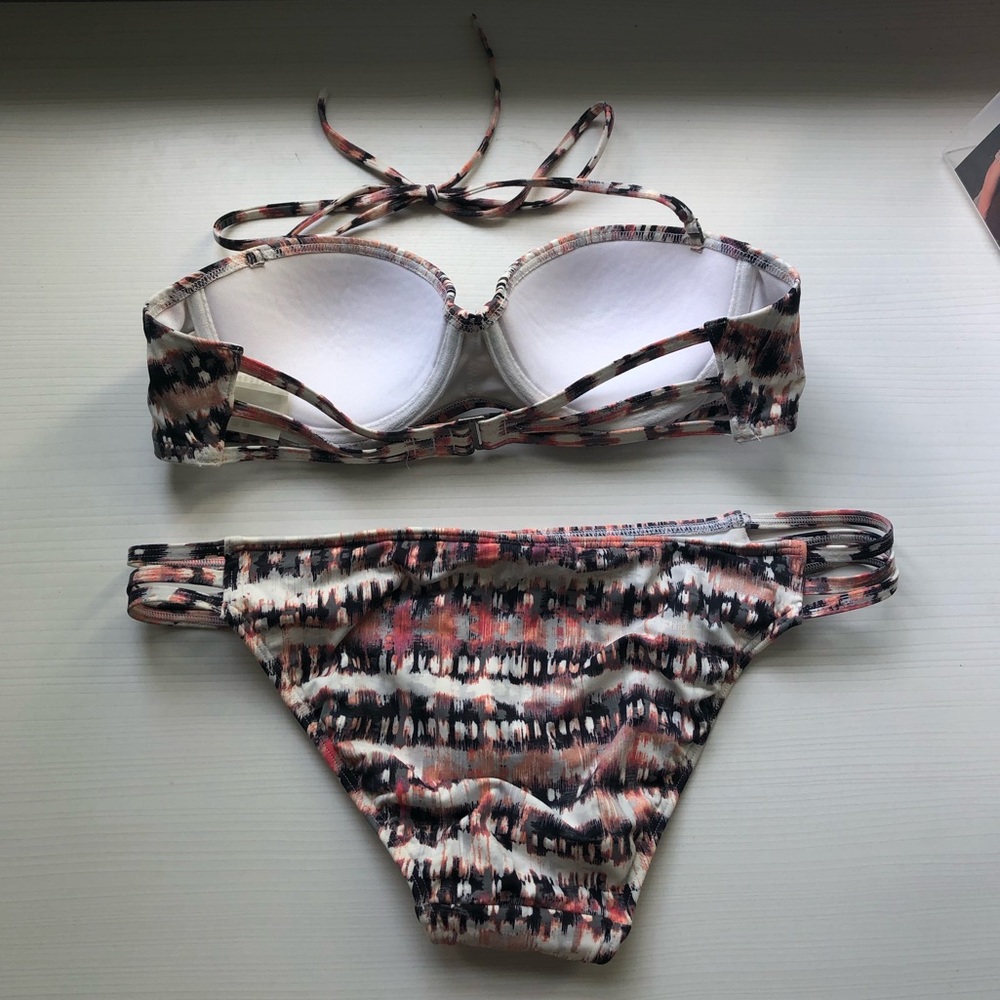 A&F Bikini - Picture 2 of 4